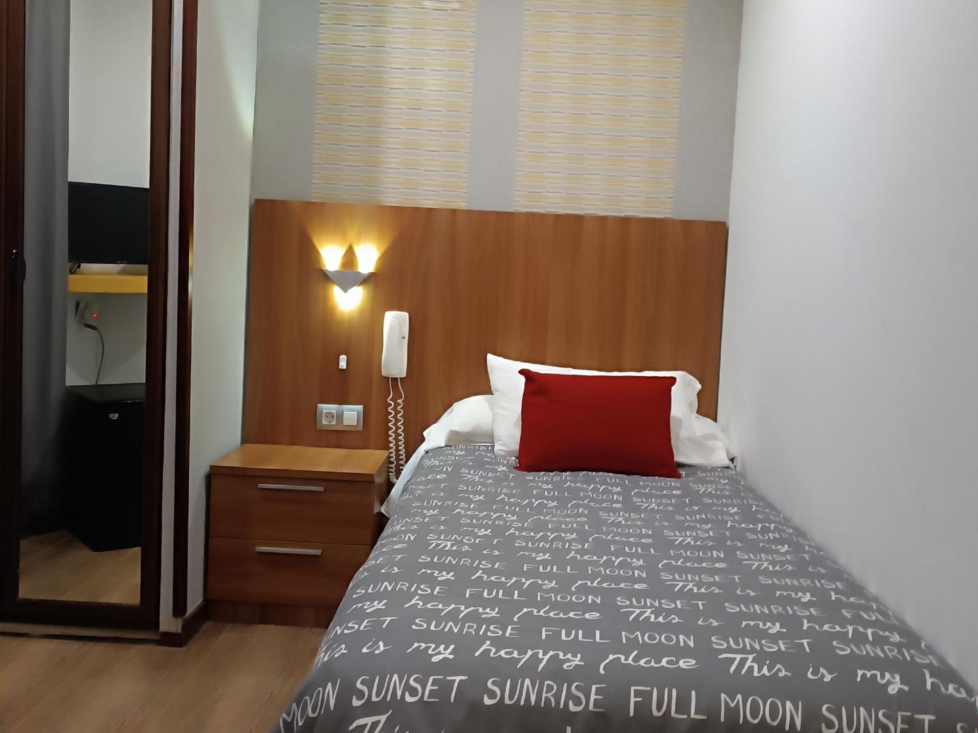 Hostal San Francisco Кадис Екстериор снимка